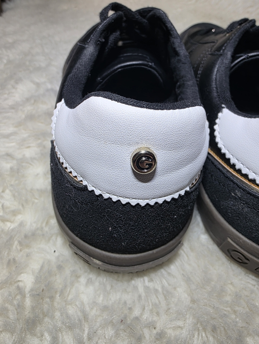 G by GUESS Olimpia Black Gold White Fashion Sneakers Low Top Shoes Women's 8.5 - Picture 8 of 10